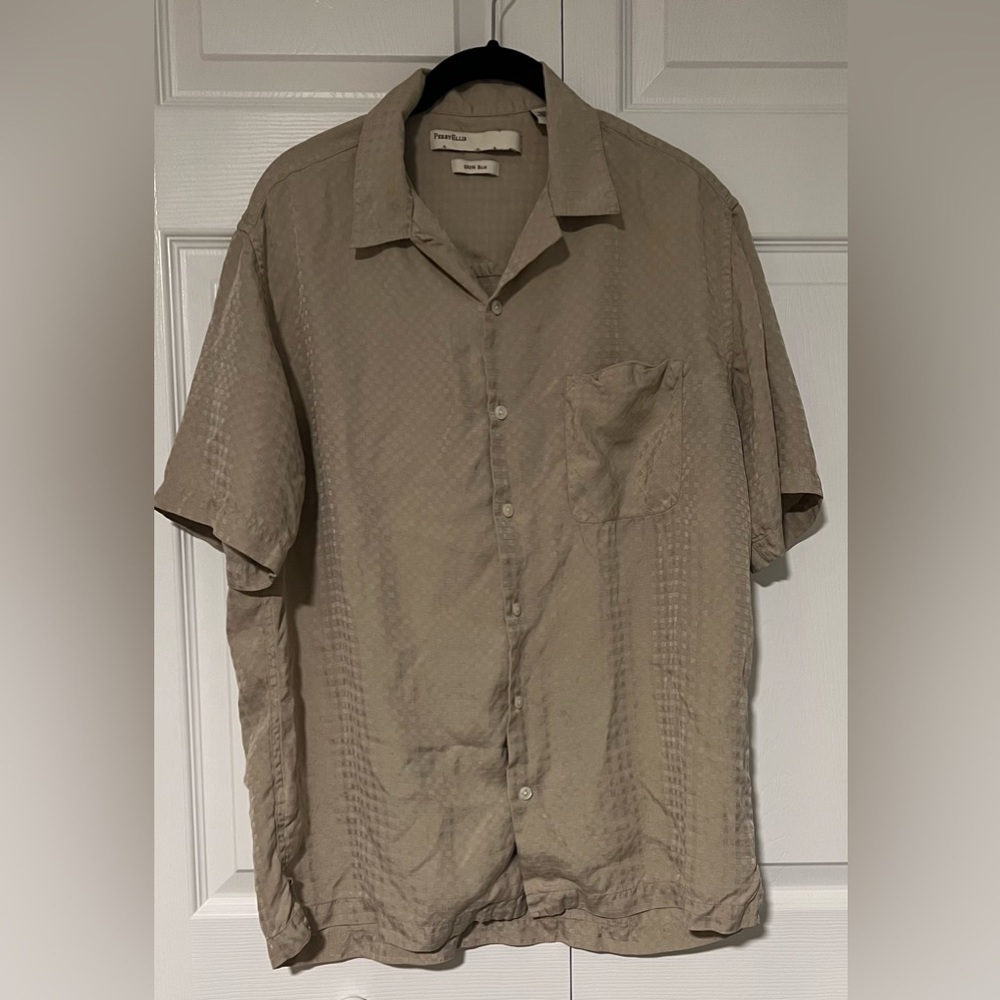 Men's Perry Ellis Silk Short Sleeved Button Down Shirt